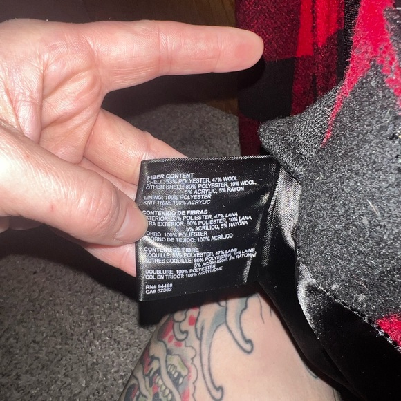 Red and black buffalo wool pea coat lined w/ pockets zippers and tiesEUC size s - Picture 10 of 10